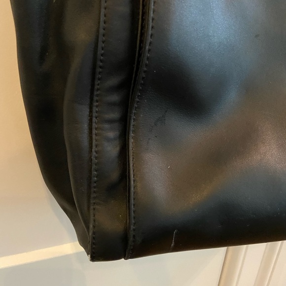 Kate Spade tote - Picture 4 of 9